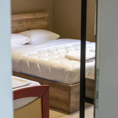 Pensión Artist House *