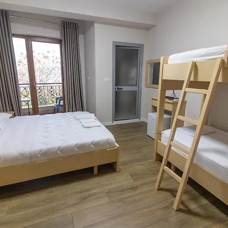 Artist House بيت ضيافة